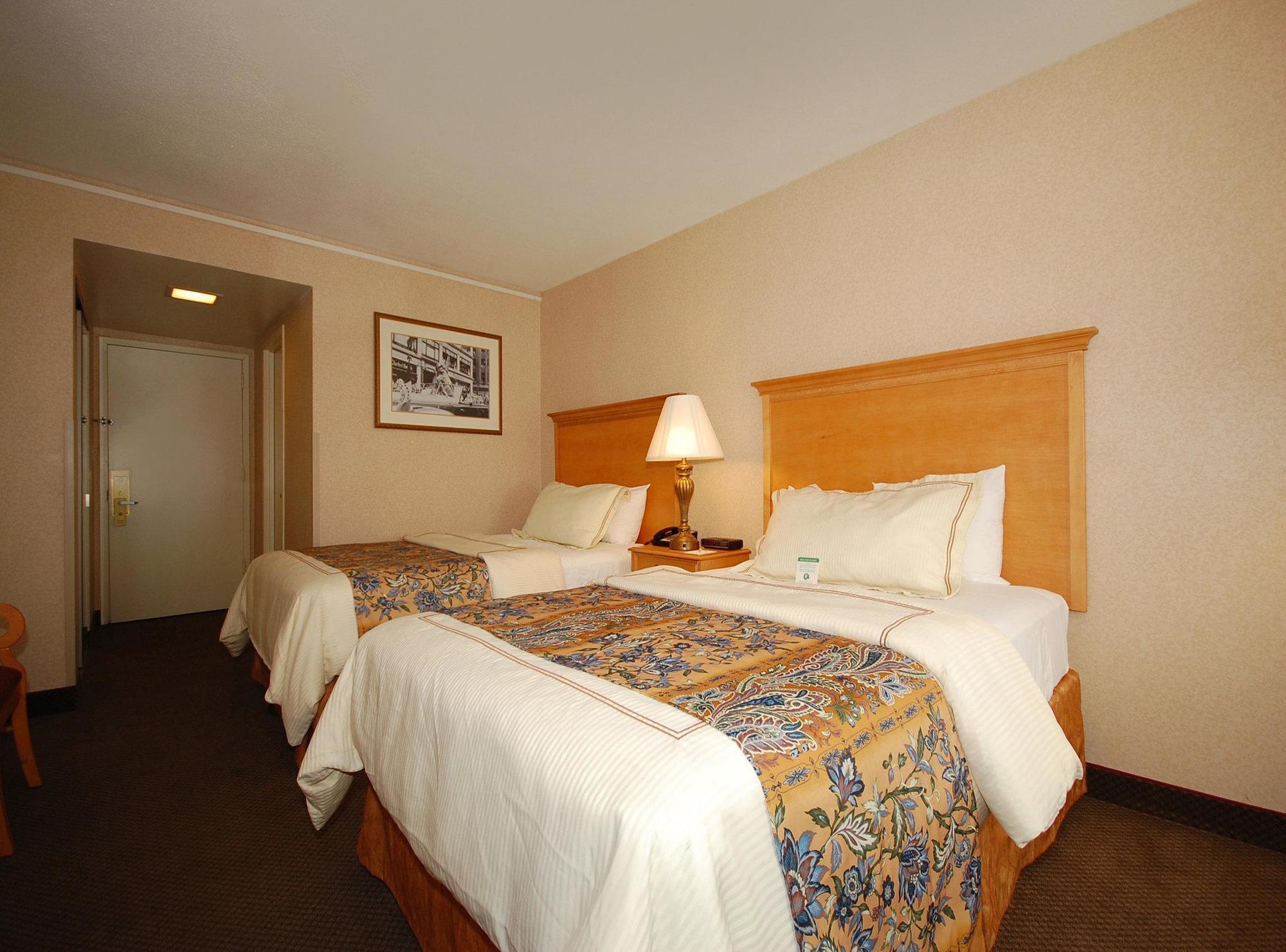 Quality Inn Iwo Jima Arlington Zewnętrze zdjęcie