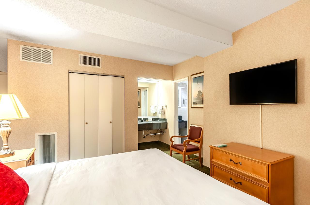 Quality Inn Iwo Jima Arlington Zewnętrze zdjęcie